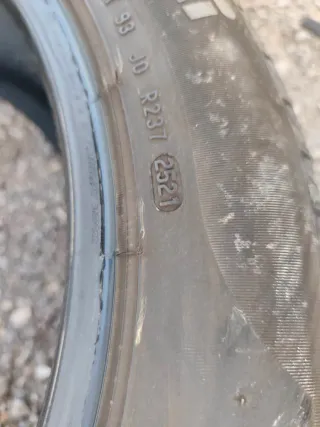 2 Neumáticos Pirelli 215/55 R17 94W