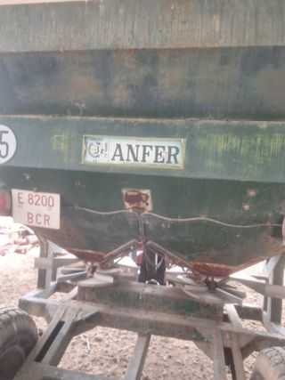 Abonadora Anfer 4000 kg