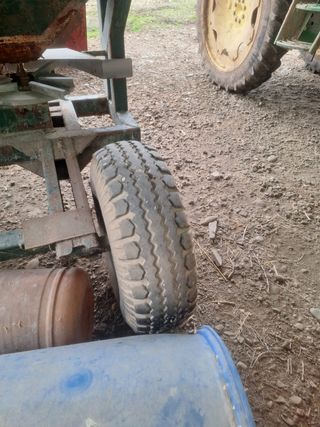 Abonadora Anfer 4000 kg