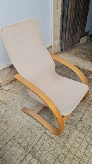 Poltrona in legno beige