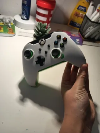 Mando Xbox NEON Blanco