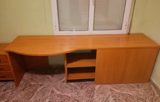 Habitación individual completa prácticamente nueva