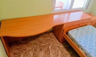 Habitación individual completa prácticamente nueva