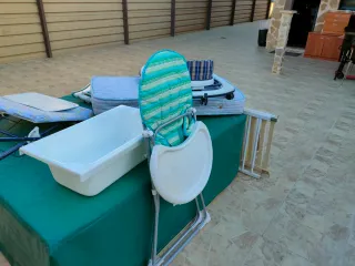 Cuna bebé y colchón .trona .tacataca . bañera