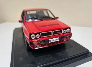 Modellino Lancia Delta HF Integrale 16v scala 1:24