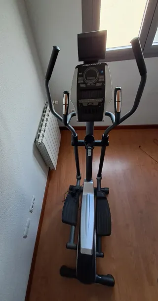 Elíptica Pro Form 325 cse