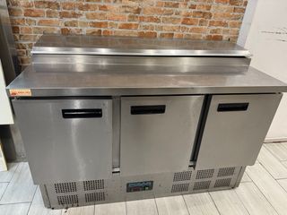 Nevera expositora 3 puertas