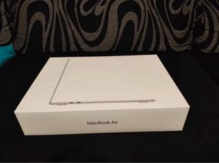 MacBook Air 13,9 Precintado