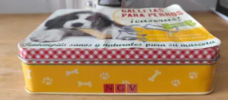 Caja Galletas Mascotas con 3 Cortapastas
