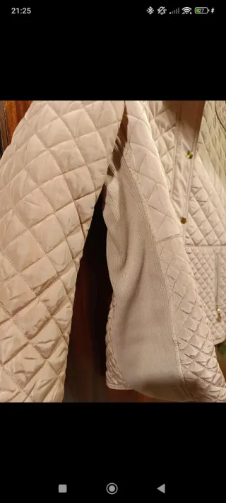 Chaqueta acolchada salmón