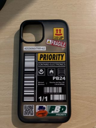 Lote 5 Fundas iPhone 13  (Varias)