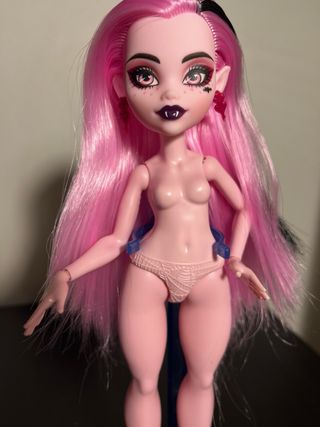 Draculaura G3 Buried Secrets Cozy Creepover