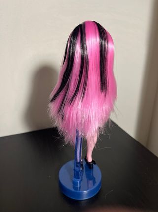 Draculaura G3 Buried Secrets Cozy Creepover