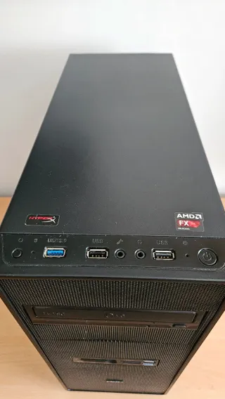 Torre PC Sobremesa Gigabyte