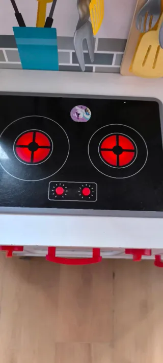 Cocinita de madera para niños