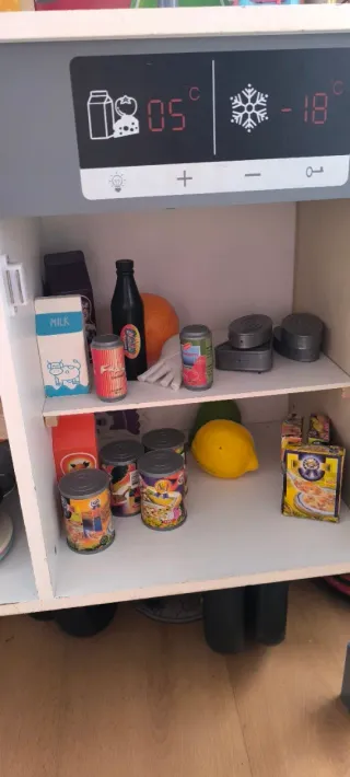 Cocinita de madera para niños