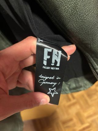 Cazadora de cuero verde