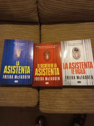 Trilogía la asistenta