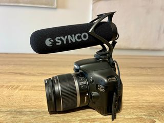 Cámara Canon EOS 550D + 3 objetivos