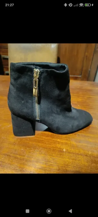 Botines de tacón negros