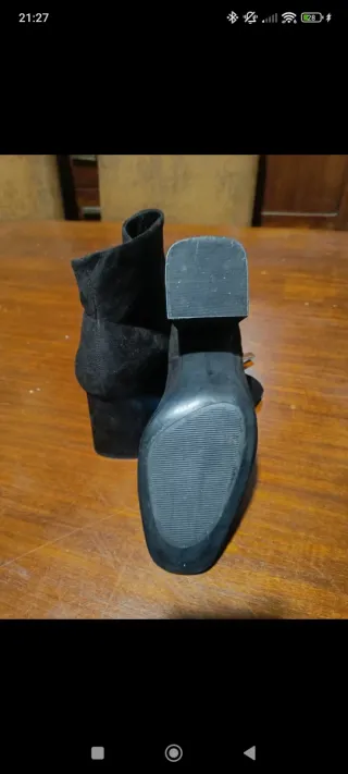 Botines de tacón negros