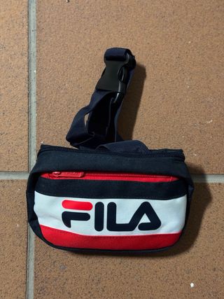 Riñonera Fila Negra y Roja