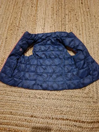 Chaleco Benetton niña reversible 24-30 meses