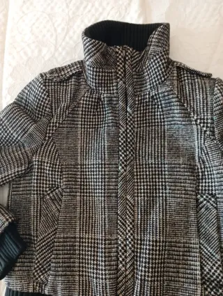 Cazadora combinada fácil de llevar