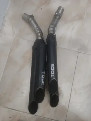 Colas de escape doble Toce y colector