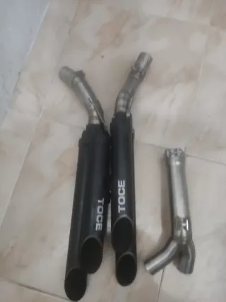 Colas de escape doble Toce y colector