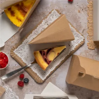 250 blondas rectangulares caladas blancas 37x26 cm