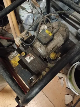 Hidrolimpiadora antigua