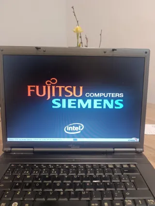 Portátil Fujitsu Siemens ESPRIMO Mobile