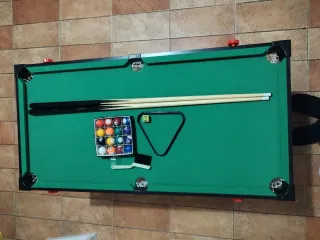 Mesa de billar americana pequeña