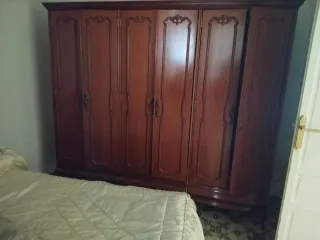 Dormitorio completo madera oscura