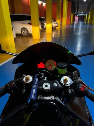Yamaha R6 2005 Negra