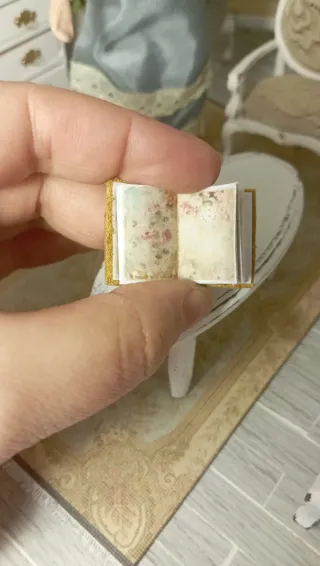 Libro Miniatura Shabby Chic 1:12 Vera Pelle