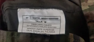 Camisa táctica verde pixelada