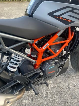 KTM Duke 125 gris/naranja