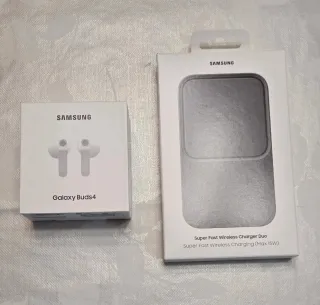 Samsung Galaxy Buds4 + Cargador Inalámbrico