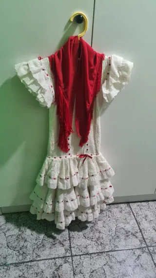 Vestido de feria para niña blanco y rojo