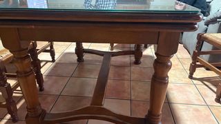 Tavolo da pranzo estensibile in legno + 6 sedie