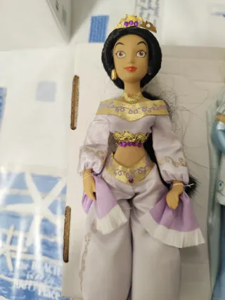 Conjunto di bambole in porcellana Disney