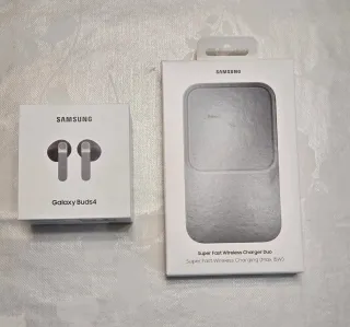 Samsung Galaxy Buds4 + Cargador Inalámbrico