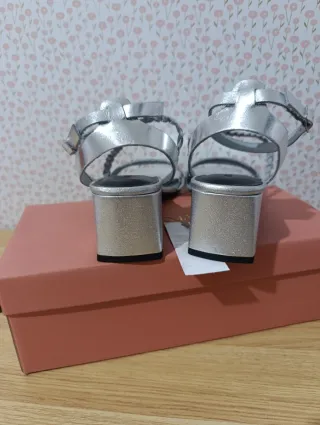 Sandalias tacón plateadas
