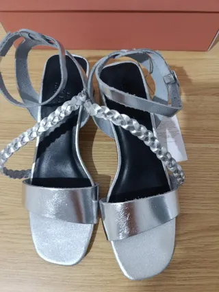 Sandalias tacón plateadas