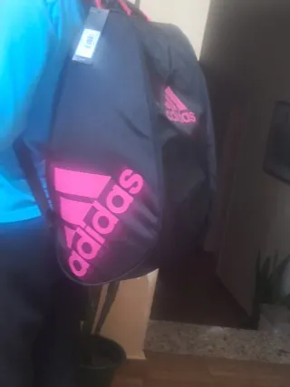 Paletero Adidas Negro y Rosa Mediano