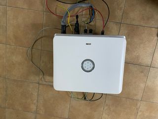 Inversor SAJ Híbrido Trifásico 10KW. Año 2022.