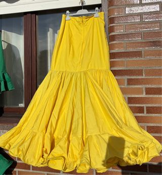 Falda flamenca amarilla con encaje