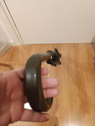 Paraguas de cuadros beige